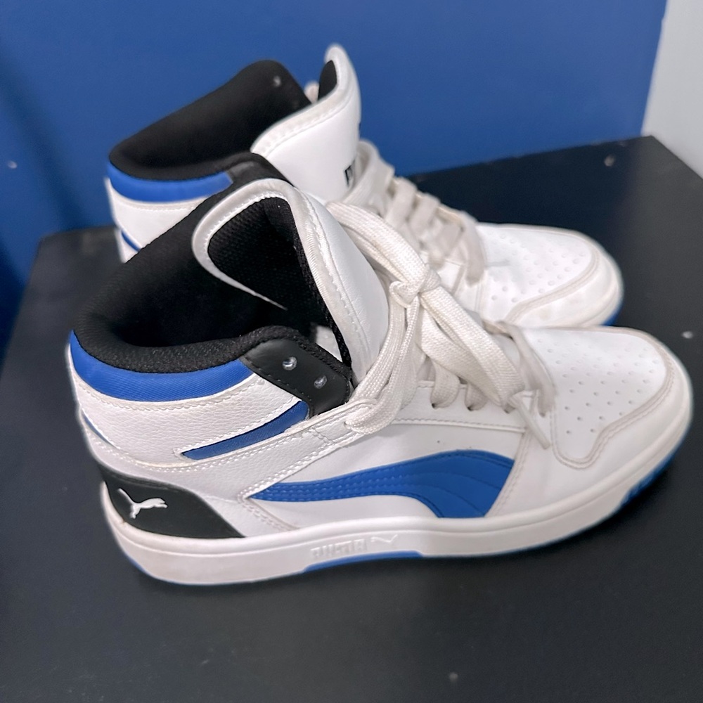 Boys Puma high tops